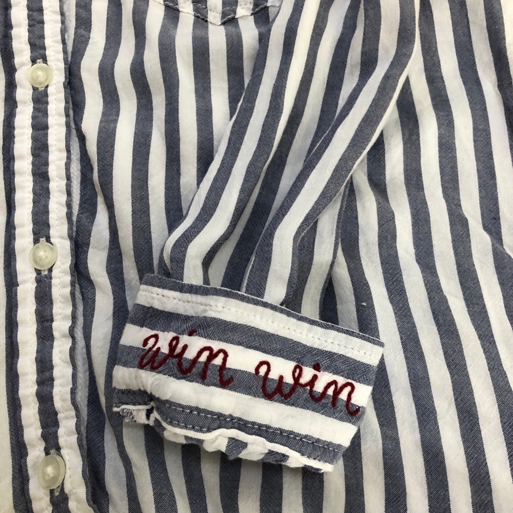 Embroidered 💃 Button Up - Picture 11 of 11